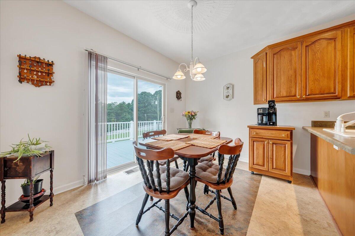 102 High Point Road Moneta, VA 24121 - Photo 15 of 64 07-MIB04961