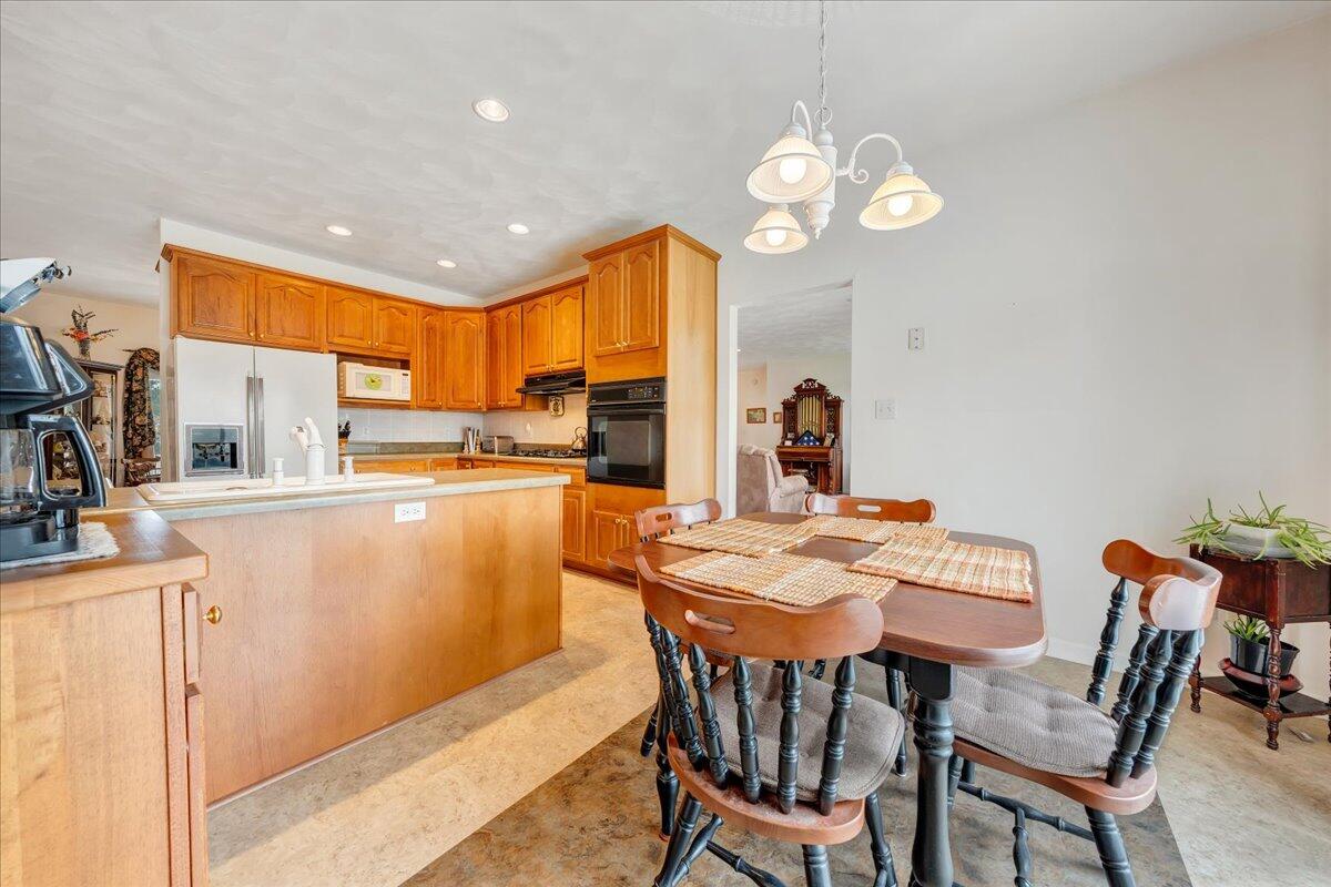 102 High Point Road Moneta, VA 24121 - Photo 17 of 64 09-MIB04967