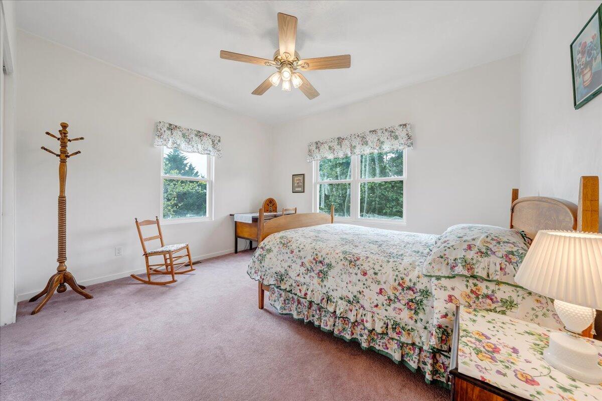 102 High Point Road Moneta, VA 24121 - Photo 26 of 64 Bedroom