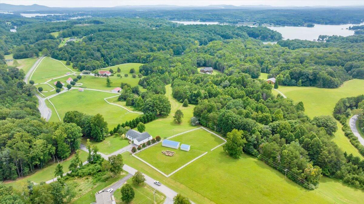 102 High Point Road Moneta, VA 24121 - Photo 60 of 64 66-DJI_20230814153026_0015_D_MIB