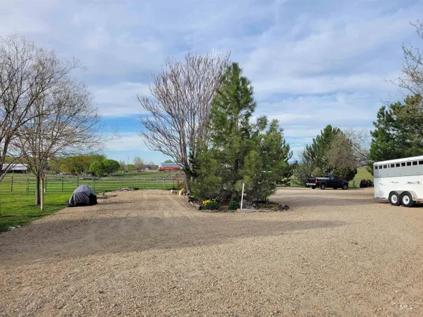 $885,000 | 8502 Track Road, Nampa, ID 83686