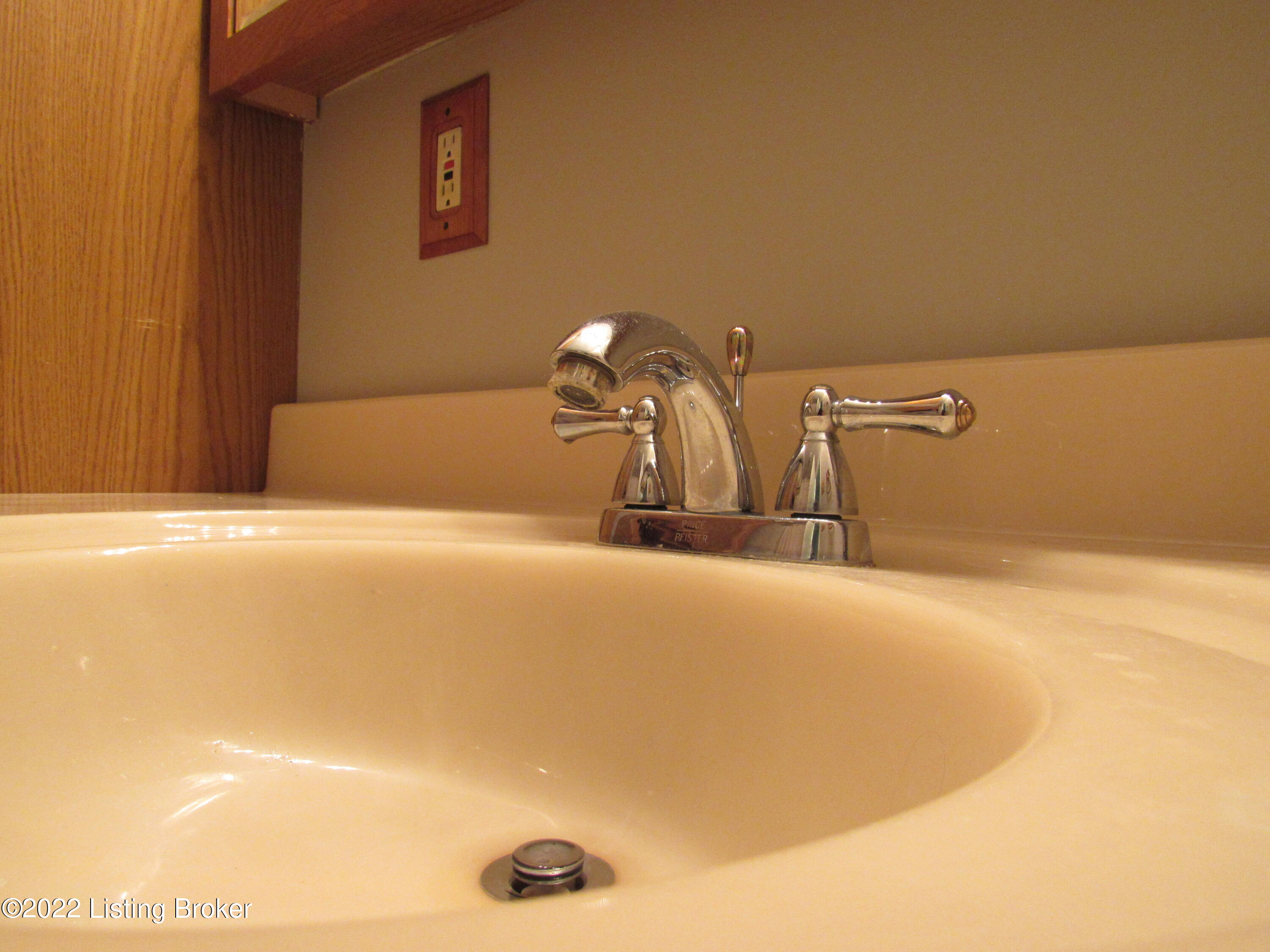 105 North Myers Road Brooks, KY 40109 - Photo 24 of 73 Hall Bath 3