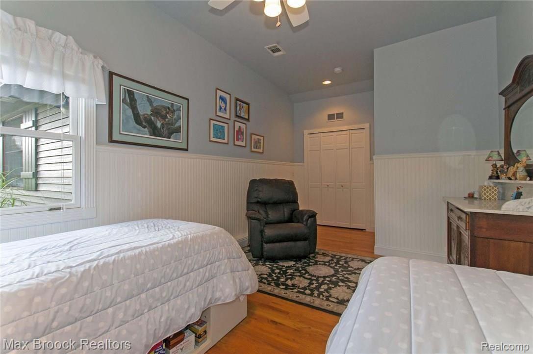 2592 Hadley Road Lapeer, MI 48446 - Photo 29 of 68 21.jpg