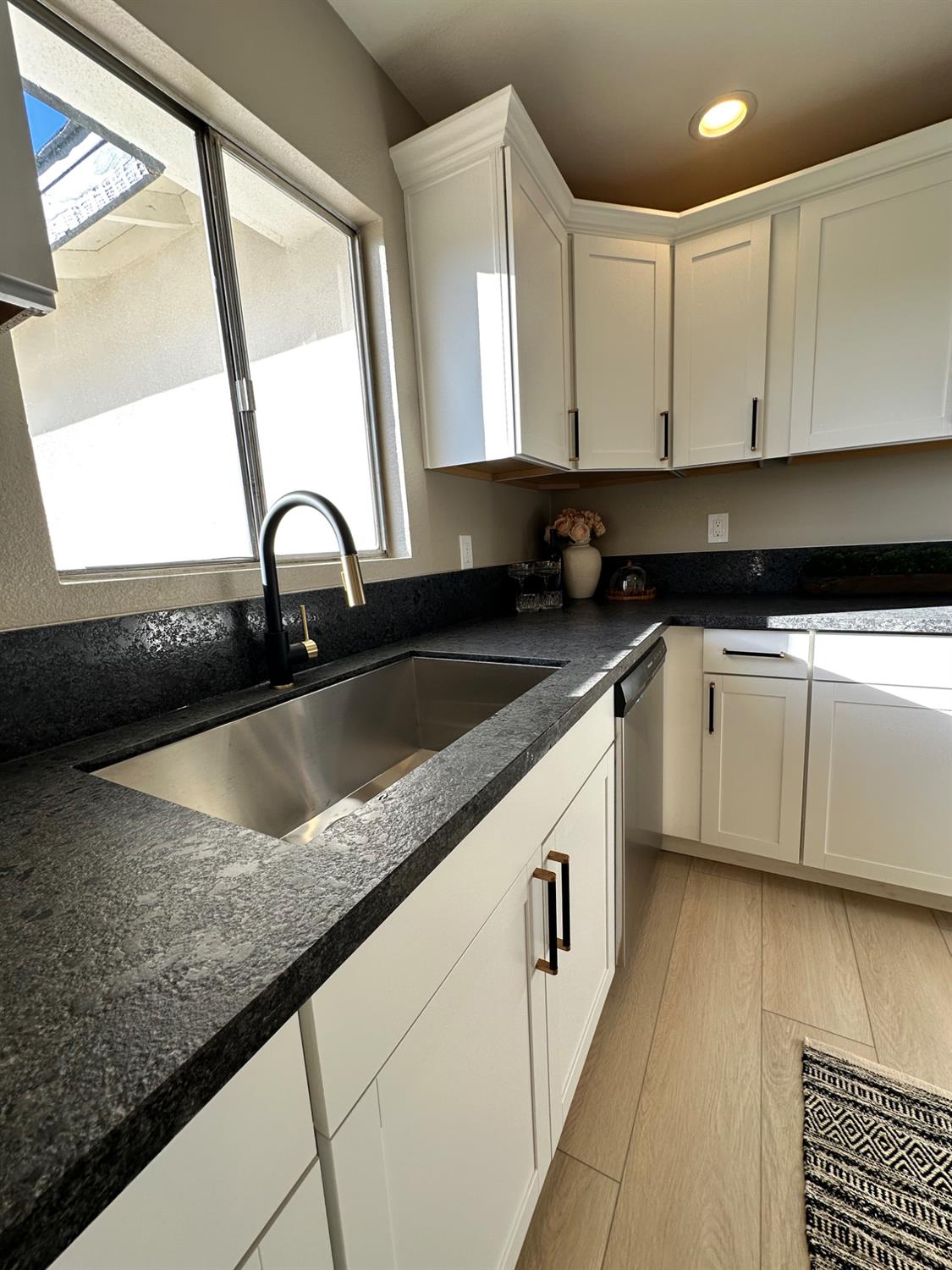 6237 Claus Road Riverbank, CA 95367 - Photo 6 of 19