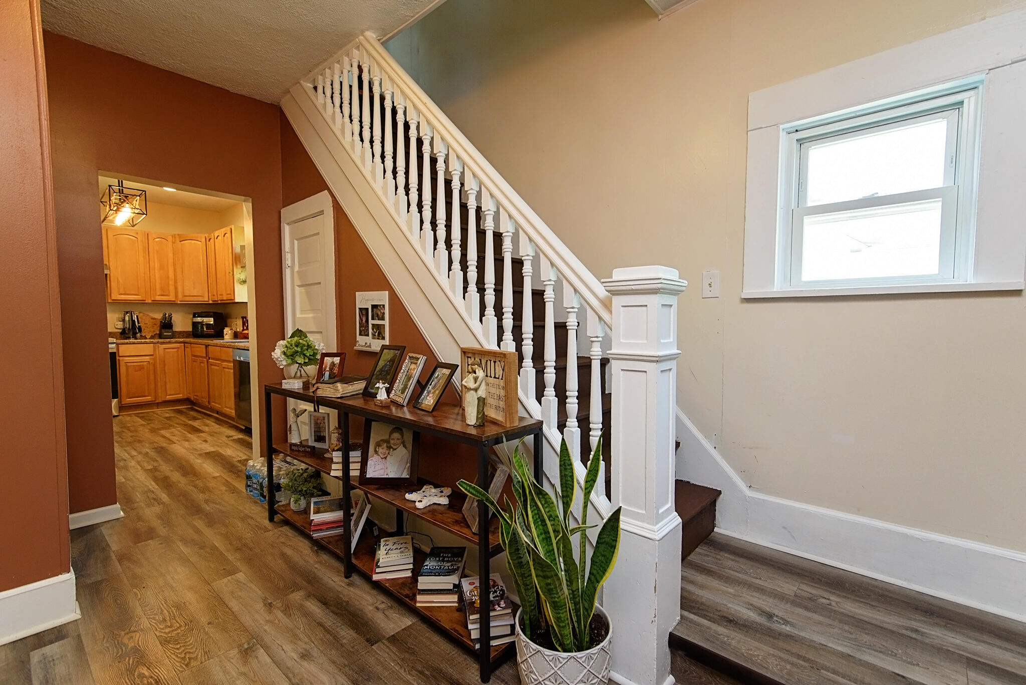 1026 North Burnett Road Springfield, OH 45503 - Photo 3 of 28