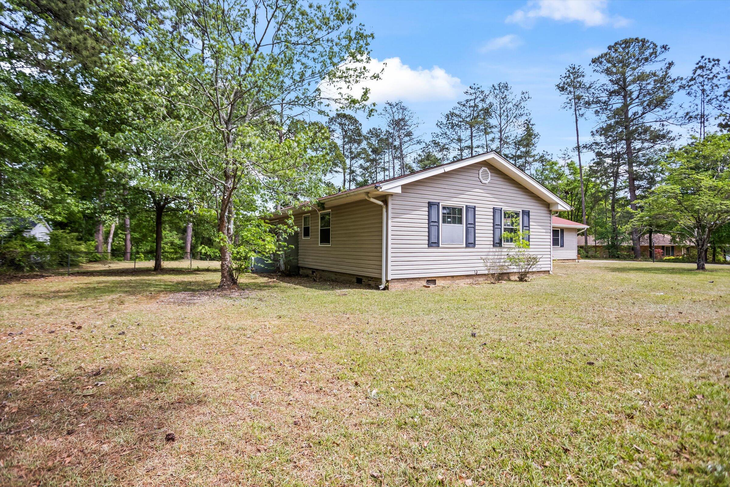 2548 Ramblewood Road Aiken, SC 29803 - Photo 4 of 35 38-4G7A5175
