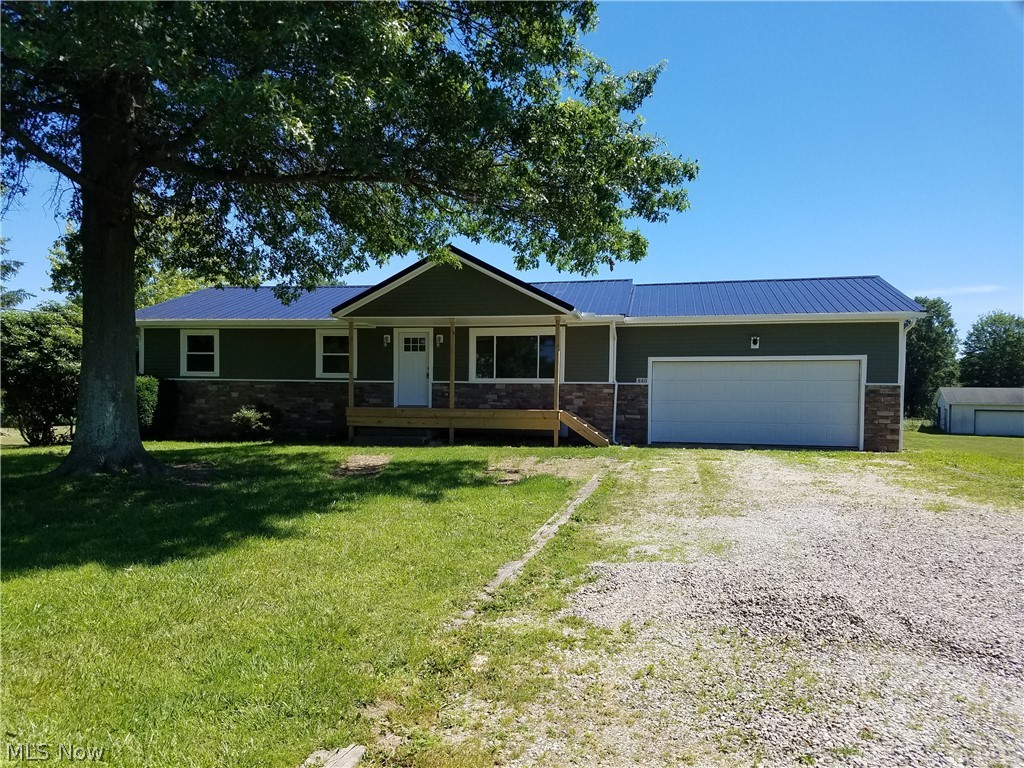 880 Sandy Lake Road Kent, OH 44240 - Photo 2 of 34 Gallery Image 2