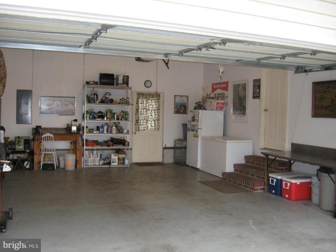 21682 Tanyard Road Preston, MD 21655 - Photo 8 of 16 Garage 1