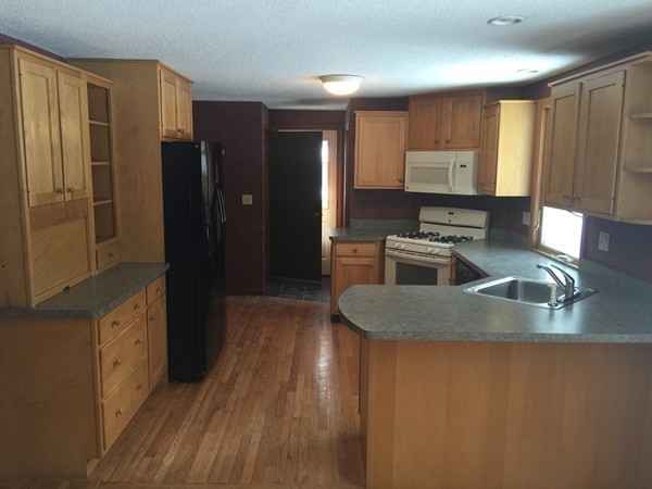 61 Tadmuck Road Westford, MA 01886 - Photo 7 of 22 Gallery Image 7