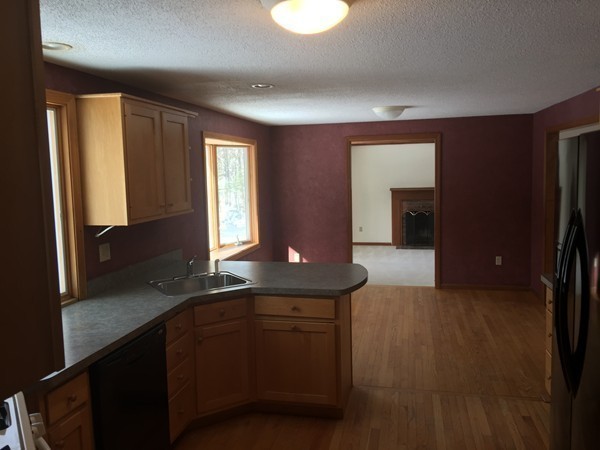 61 Tadmuck Road Westford, MA 01886 - Photo 8 of 22 Gallery Image 8