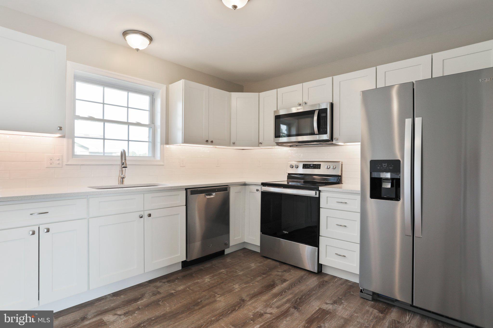 147 Robelei Drive Ranson, WV 25438 - Photo 4 of 40 Completely renovated kitchen!