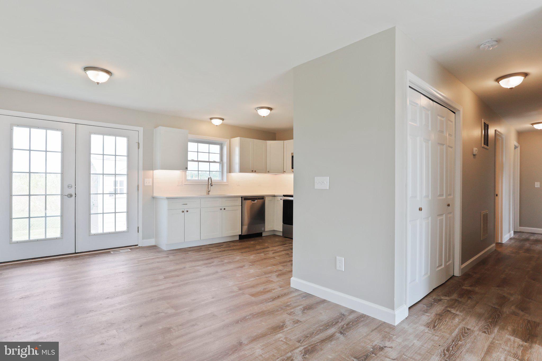 147 Robelei Drive Ranson, WV 25438 - Photo 10 of 40