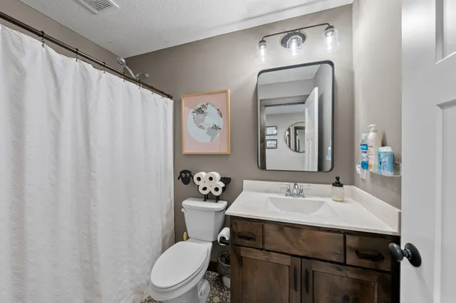 $450,000 | 1045 Bellaire Boulevard Northwest, Isanti, MN 55040