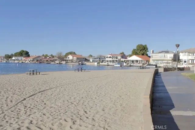 a view of entryway and hall