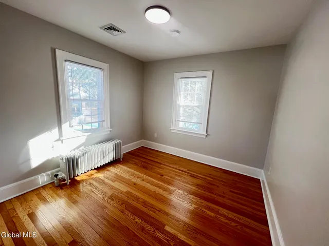 $359,900 | 1971 Nott Street, Niskayuna, NY 12309