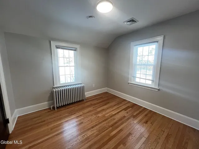 $359,900 | 1971 Nott Street, Niskayuna, NY 12309