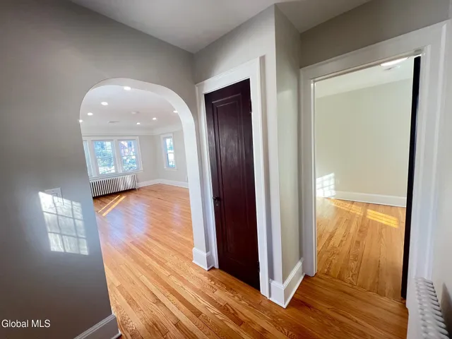 $359,900 | 1971 Nott Street, Niskayuna, NY 12309