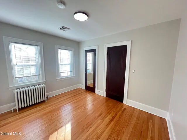 $359,900 | 1971 Nott Street, Niskayuna, NY 12309