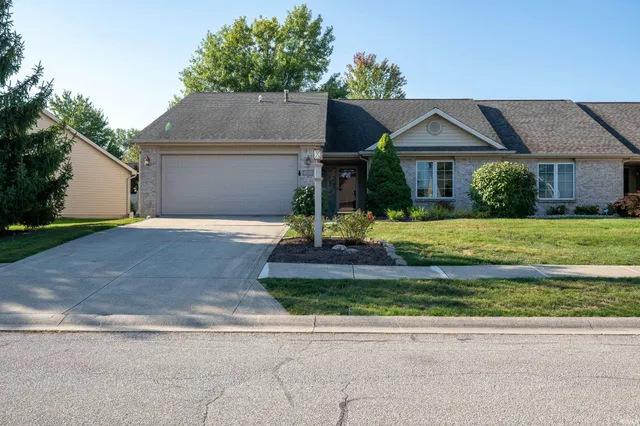 $233,000 | 7435 Glen Gelder Circle West, Fort Wayne, IN 46804