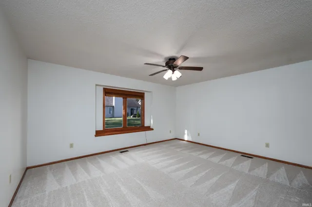 $233,000 | 7435 Glen Gelder Circle West, Fort Wayne, IN 46804