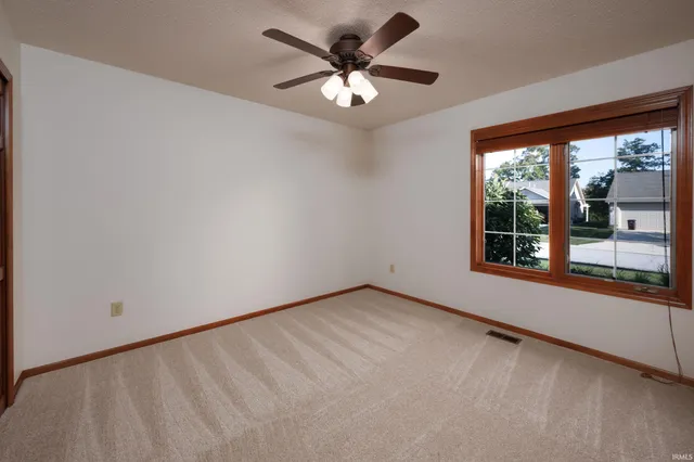 $233,000 | 7435 Glen Gelder Circle West, Fort Wayne, IN 46804