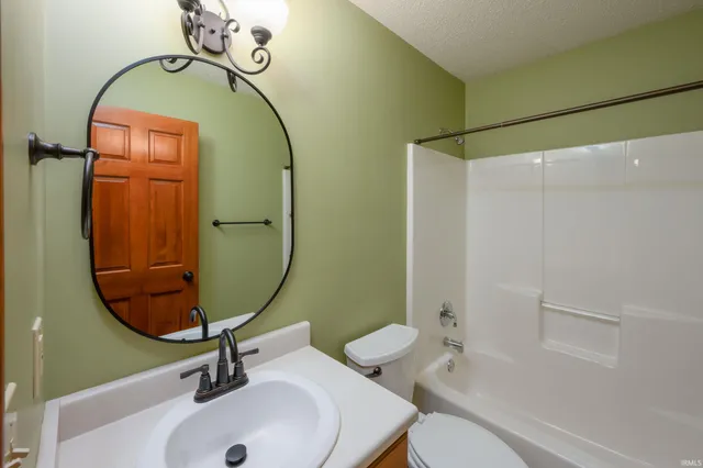 $233,000 | 7435 Glen Gelder Circle West, Fort Wayne, IN 46804