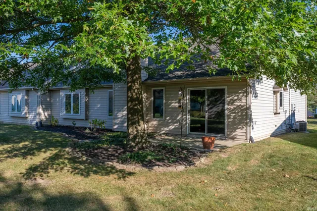 $233,000 | 7435 Glen Gelder Circle West, Fort Wayne, IN 46804
