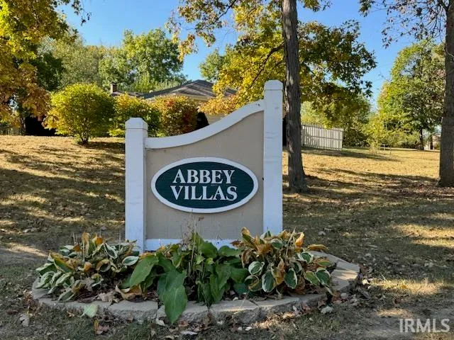 $233,000 | 7435 Glen Gelder Circle West, Fort Wayne, IN 46804