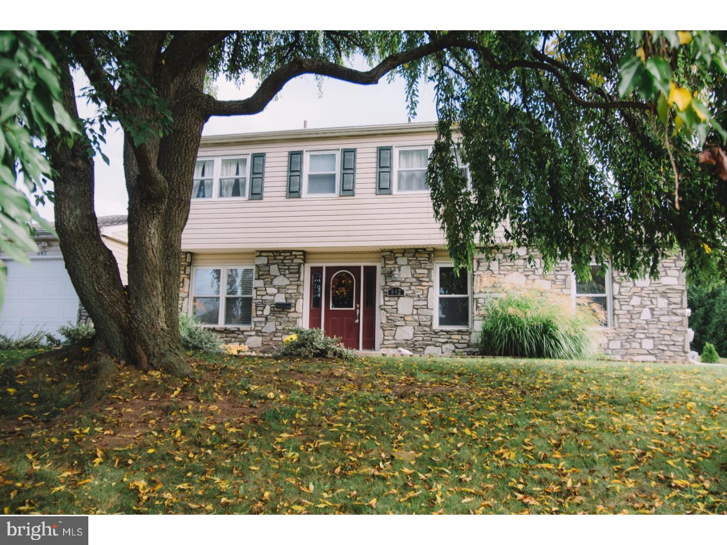 842 Stephen Road Warminster, PA 18974 - Photo 2 of 21 Gallery Image 2