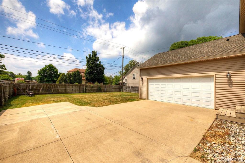 503 East Clinton Street Howell, MI 48843 - Photo 55 of 58