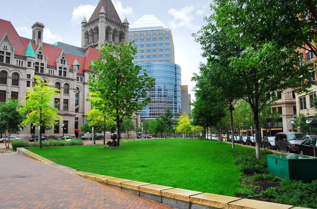 $1,495 | 350 St Peter Street, Unit 802, St. Paul, MN 55102