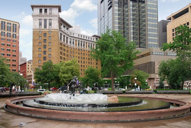 $1,495 | 350 St Peter Street, Unit 802, St. Paul, MN 55102