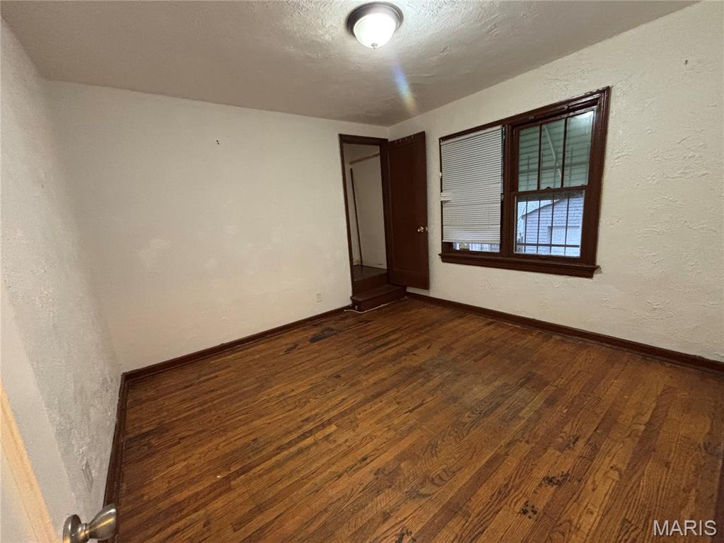 5916 Alpha Avenue St. Louis, MO 63147 - Photo 13 of 18