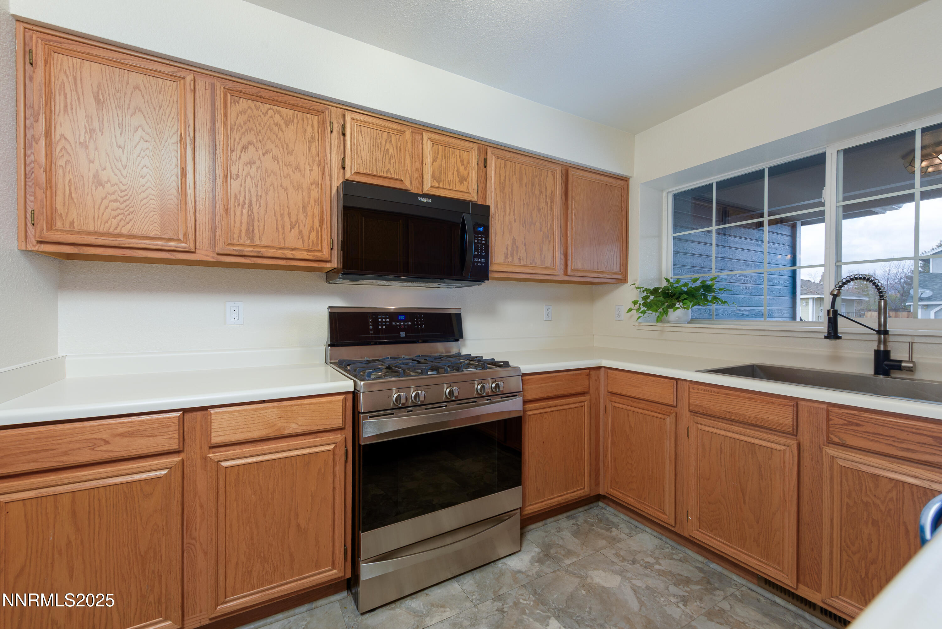 4111 Spring Drive Carson City, NV 89701 - Photo 6 of 27 4111 Spring Dr-32
