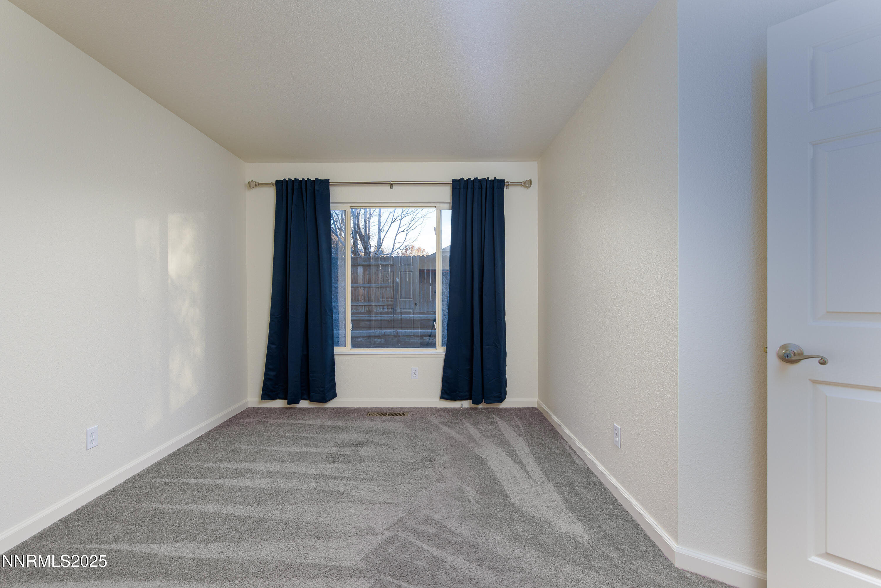 4111 Spring Drive Carson City, NV 89701 - Photo 10 of 27 4111 Spring Dr_-43