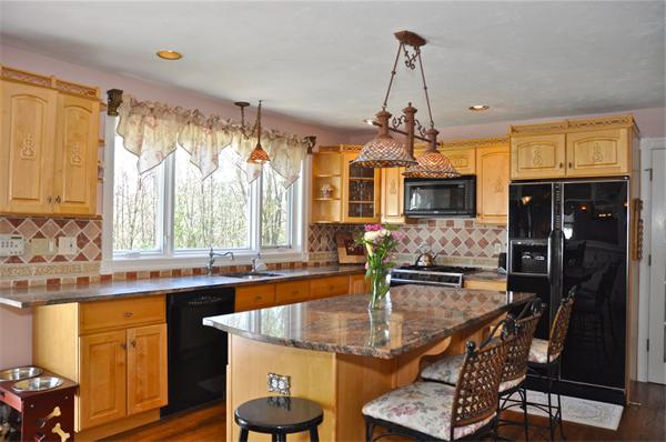 10 Claybrook Farm Road Medway, MA 02053 - Photo 6 of 30 Gallery Image 6