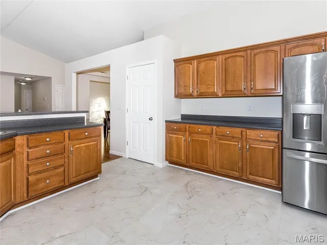 $405,000 | 157 Oak Hill Drive, Maryville, IL 62062