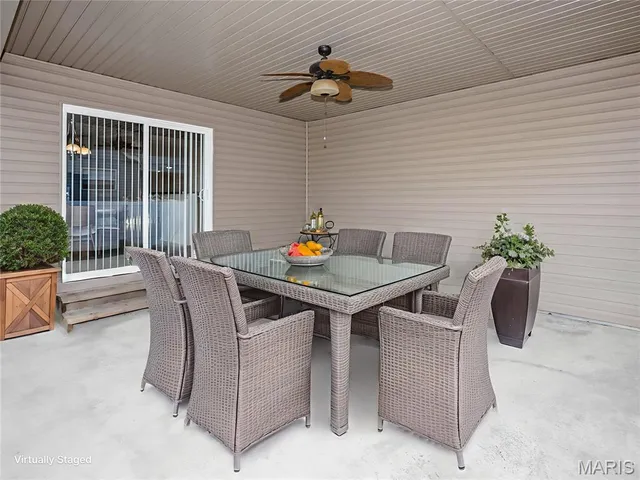 $405,000 | 157 Oak Hill Drive, Maryville, IL 62062