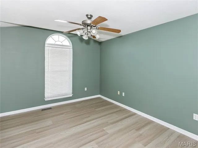 $405,000 | 157 Oak Hill Drive, Maryville, IL 62062