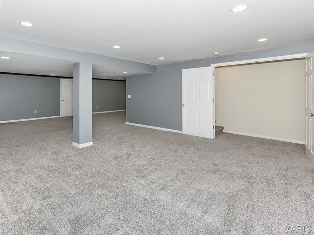 $399,900 | 157 Oak Hill Drive, Maryville, IL 62062