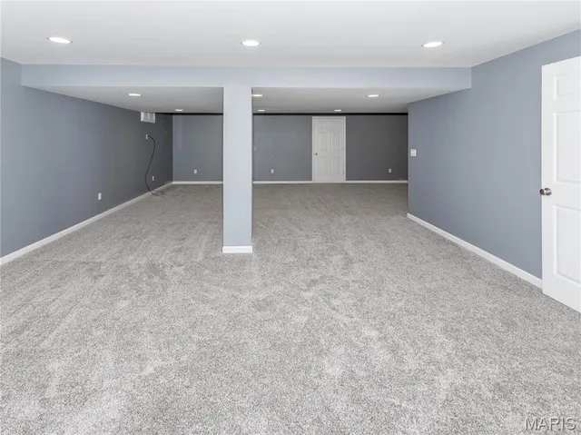 $405,000 | 157 Oak Hill Drive, Maryville, IL 62062