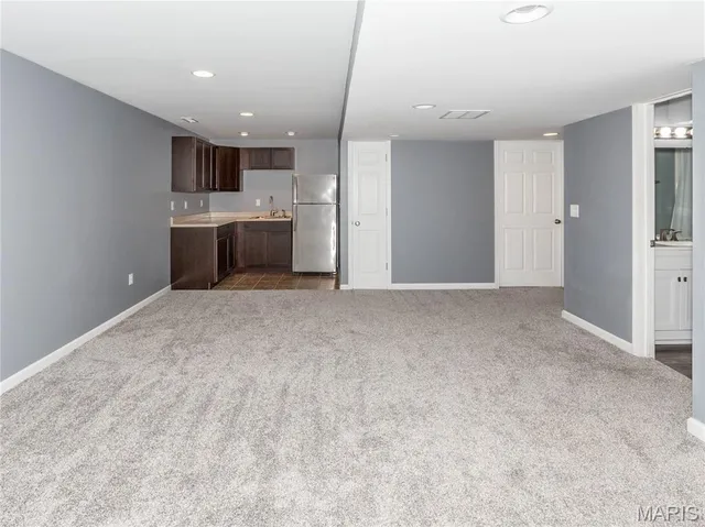 $399,900 | 157 Oak Hill Drive, Maryville, IL 62062