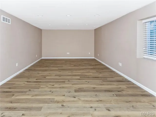 $399,900 | 157 Oak Hill Drive, Maryville, IL 62062