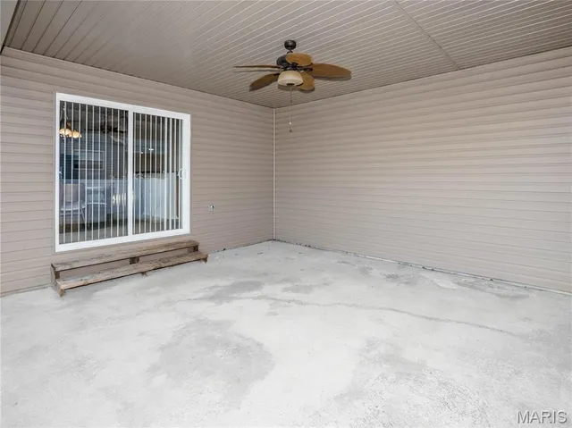 $399,900 | 157 Oak Hill Drive, Maryville, IL 62062