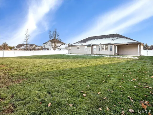 $399,900 | 157 Oak Hill Drive, Maryville, IL 62062