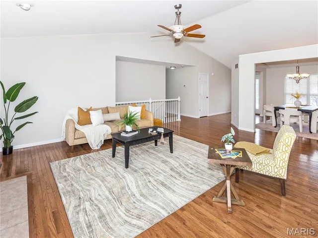 $399,900 | 157 Oak Hill Drive, Maryville, IL 62062