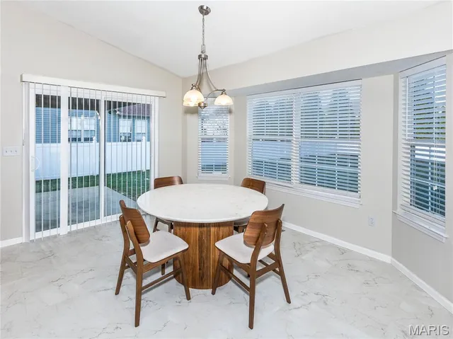 $405,000 | 157 Oak Hill Drive, Maryville, IL 62062