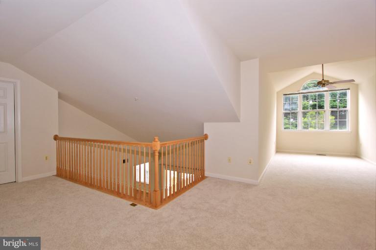 111 Timberbrook Lane, Unit 304 Gaithersburg, MD 20878 - Photo 3 of 30 Interior (General)