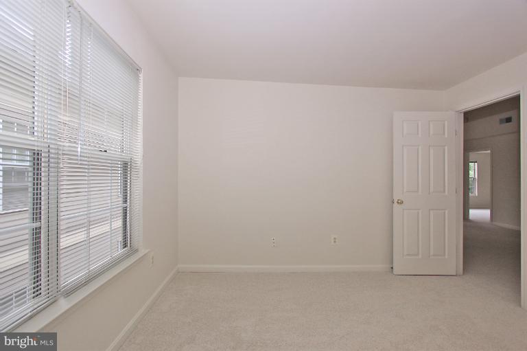 111 Timberbrook Lane, Unit 304 Gaithersburg, MD 20878 - Photo 6 of 30 Bedroom (Master)