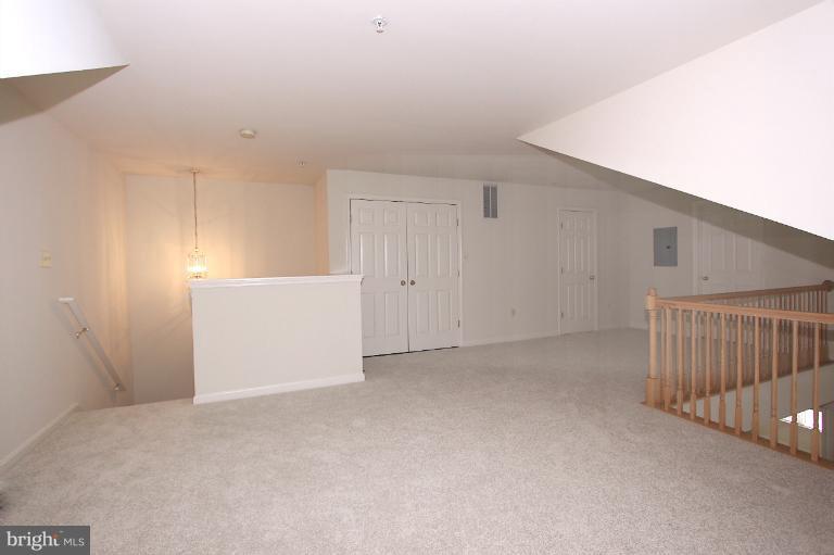 111 Timberbrook Lane, Unit 304 Gaithersburg, MD 20878 - Photo 10 of 30 Interior (General)